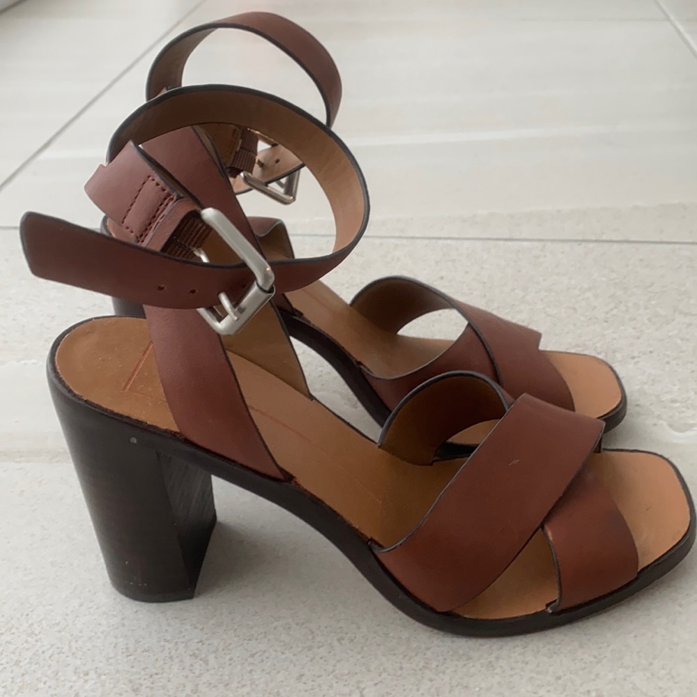 Dolce vita wedges